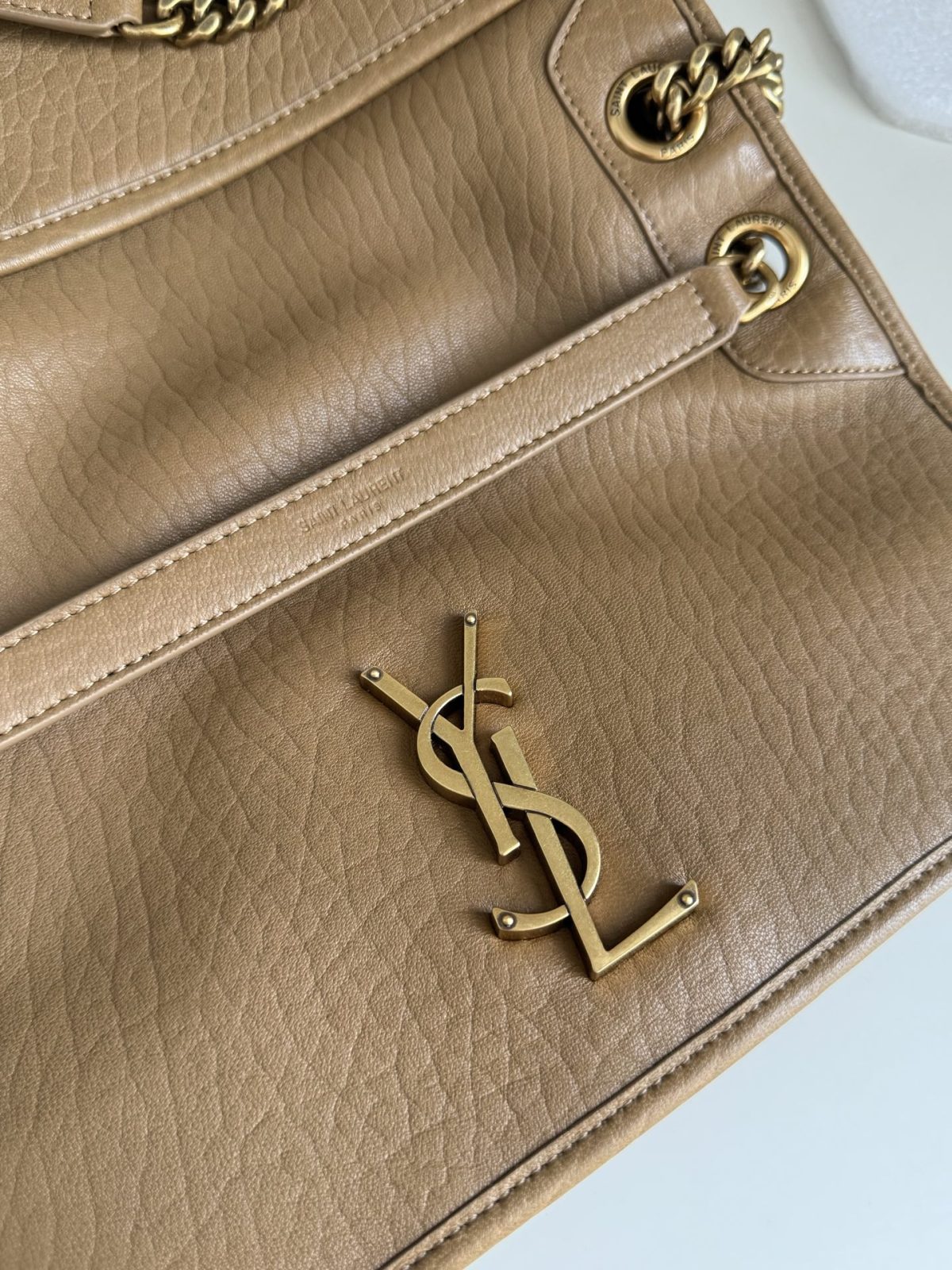 Yves Saint Laurent Niki Medium Bag - Image 7