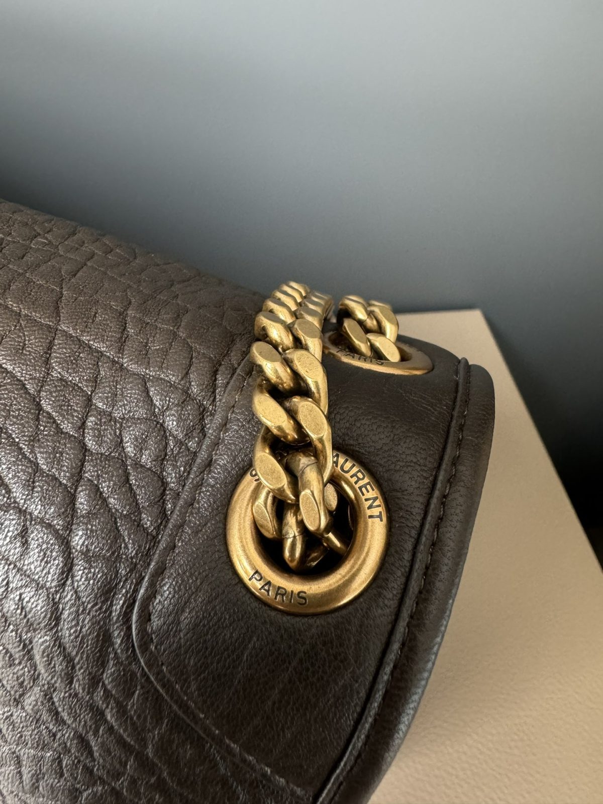 Yves Saint Laurent Niki Medium Bag - Image 2