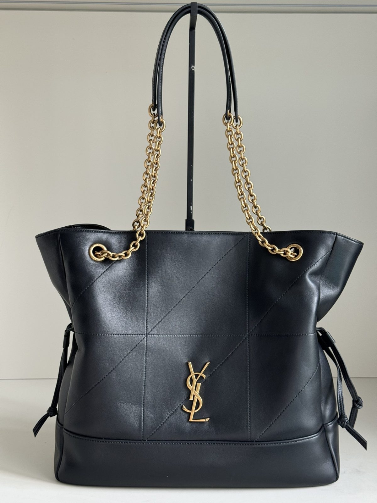 Yves Saint Laurent Jamie 4.3 Large Pochon - Image 1