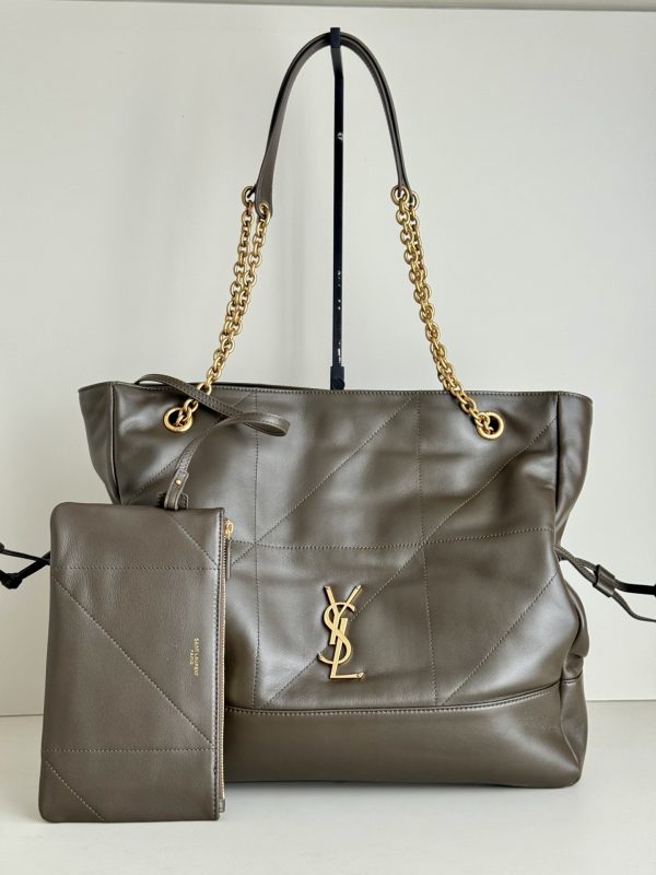 Yves Saint Laurent Jamie 4.3 Large Pochon