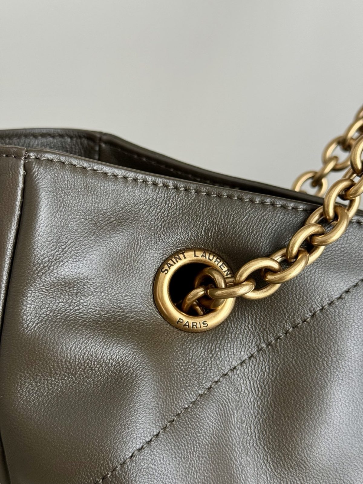Yves Saint Laurent Jamie 4.3 Large Pochon - Image 2