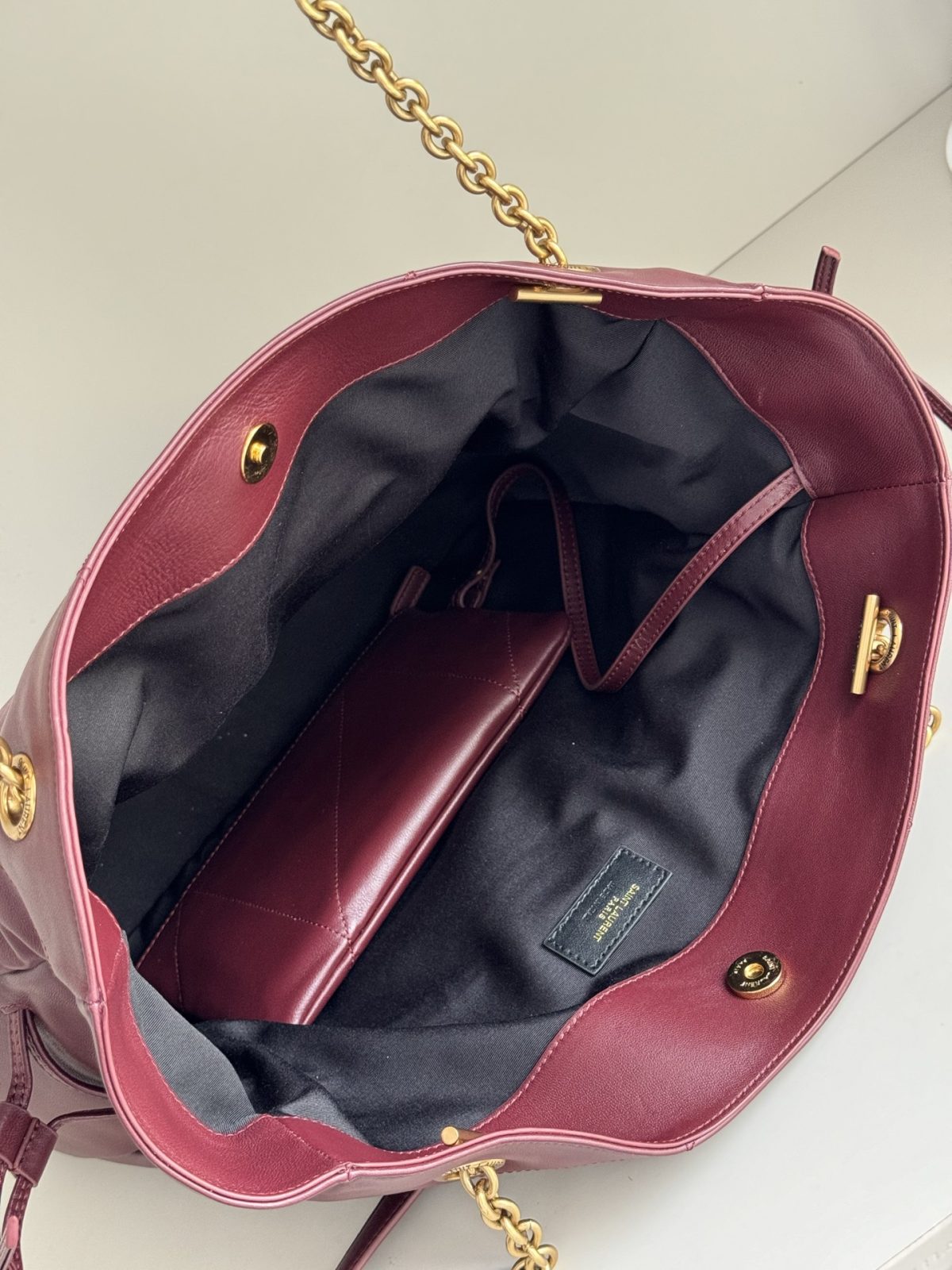 Yves Saint Laurent Jamie 4.3 Large Pochon - Image 9
