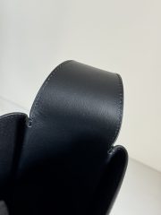 Yves Saint Laurent LE5A7 Large Hobo Bag - Image 7