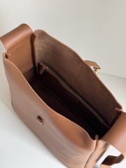 Yves Saint Laurent LE5A7 Large Hobo Bag - Image 9