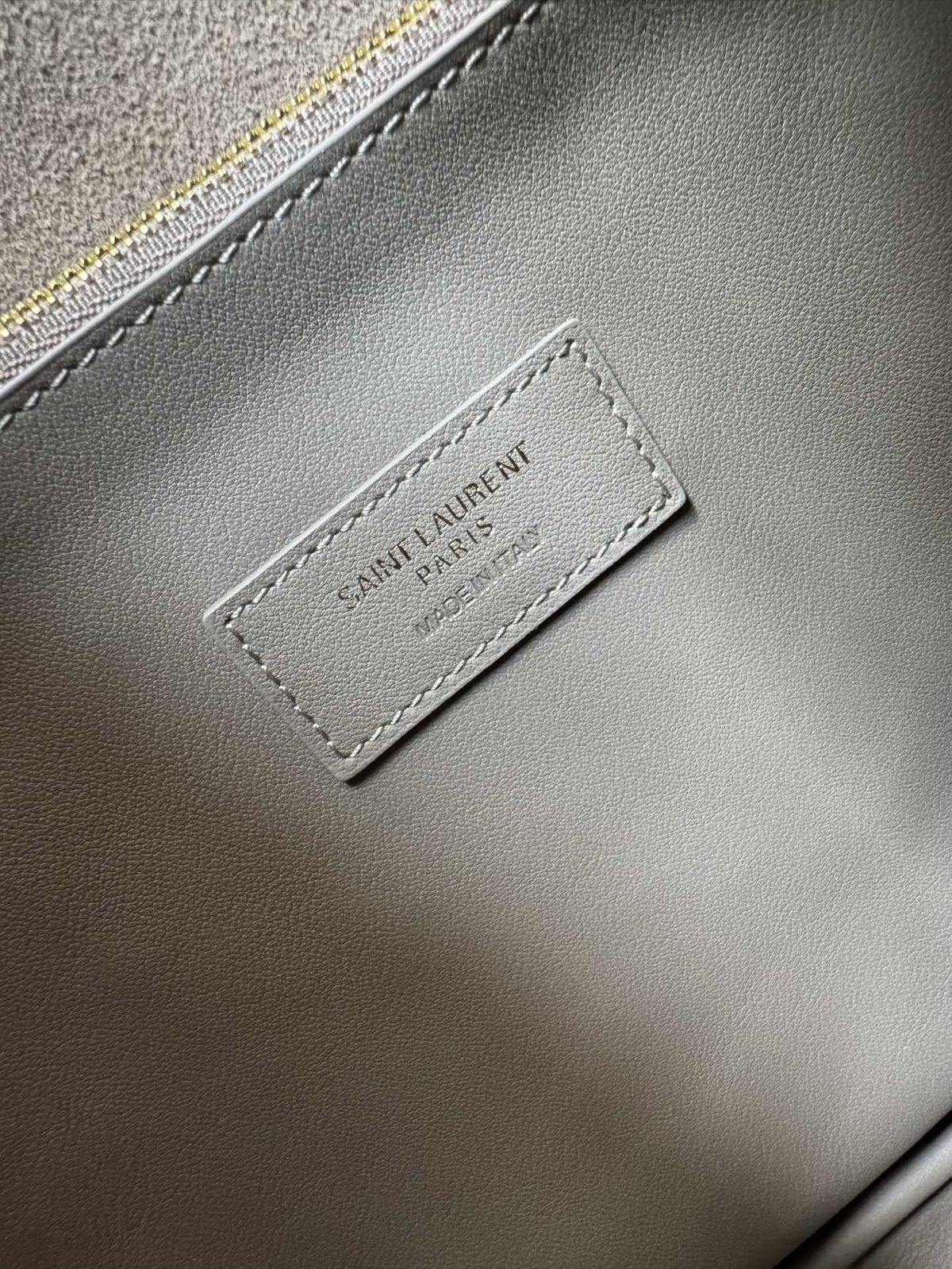 Yves Saint Laurent LE5A7 Large Hobo Bag - Image 8