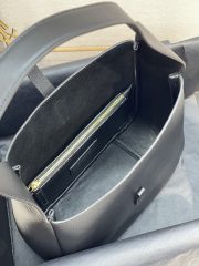 Yves Saint Laurent LE5A7 Small Hobo Bag - Image 9