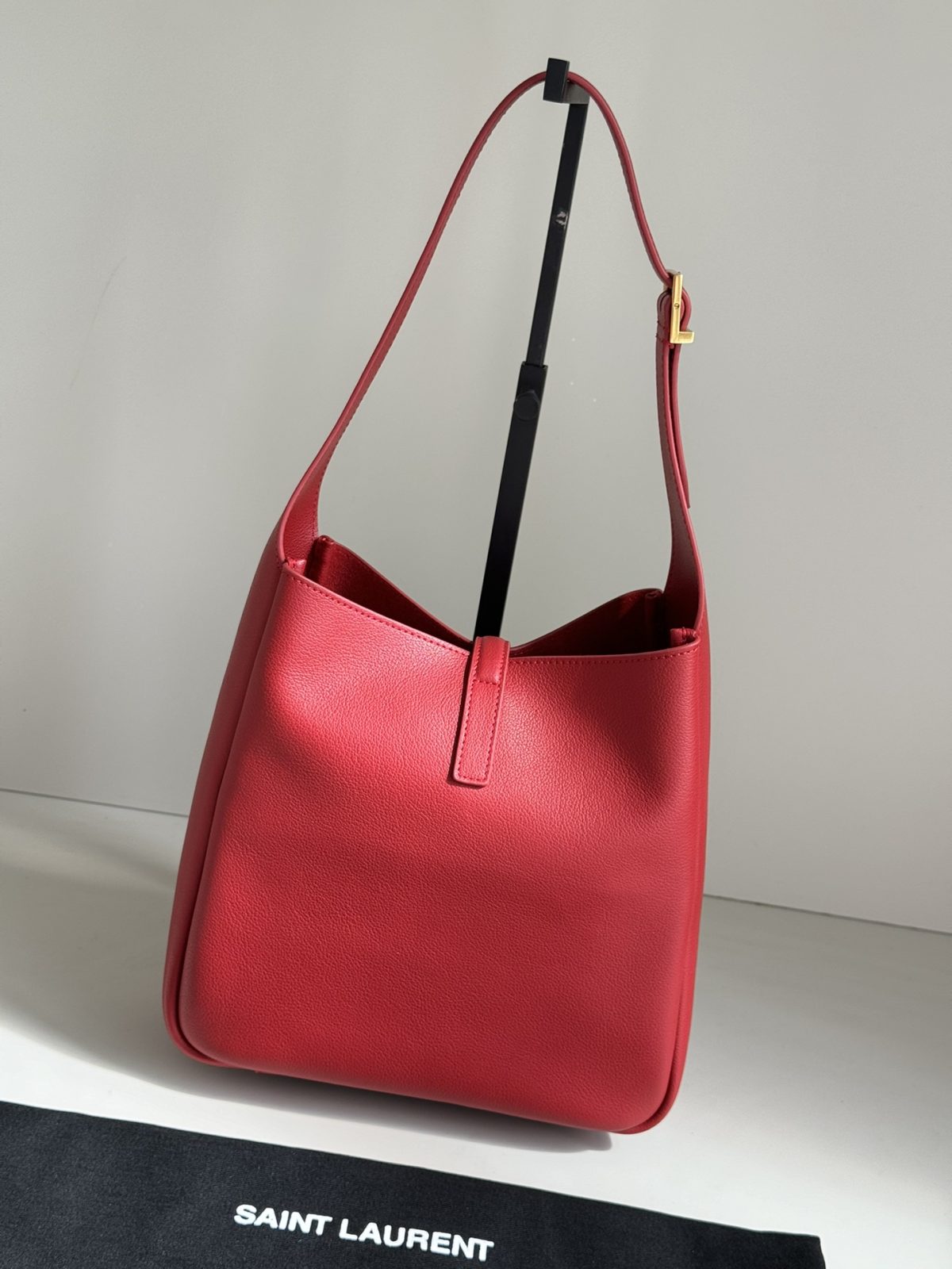 Yves Saint Laurent LE5A7 Small Hobo Bag - Image 2