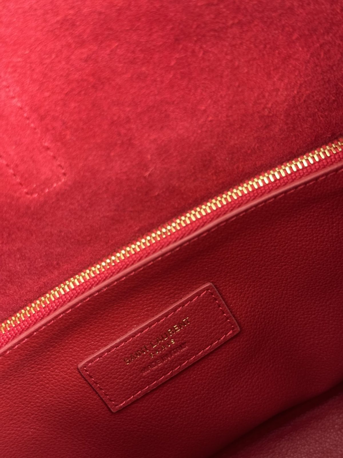 Yves Saint Laurent LE5A7 Small Hobo Bag - Image 9