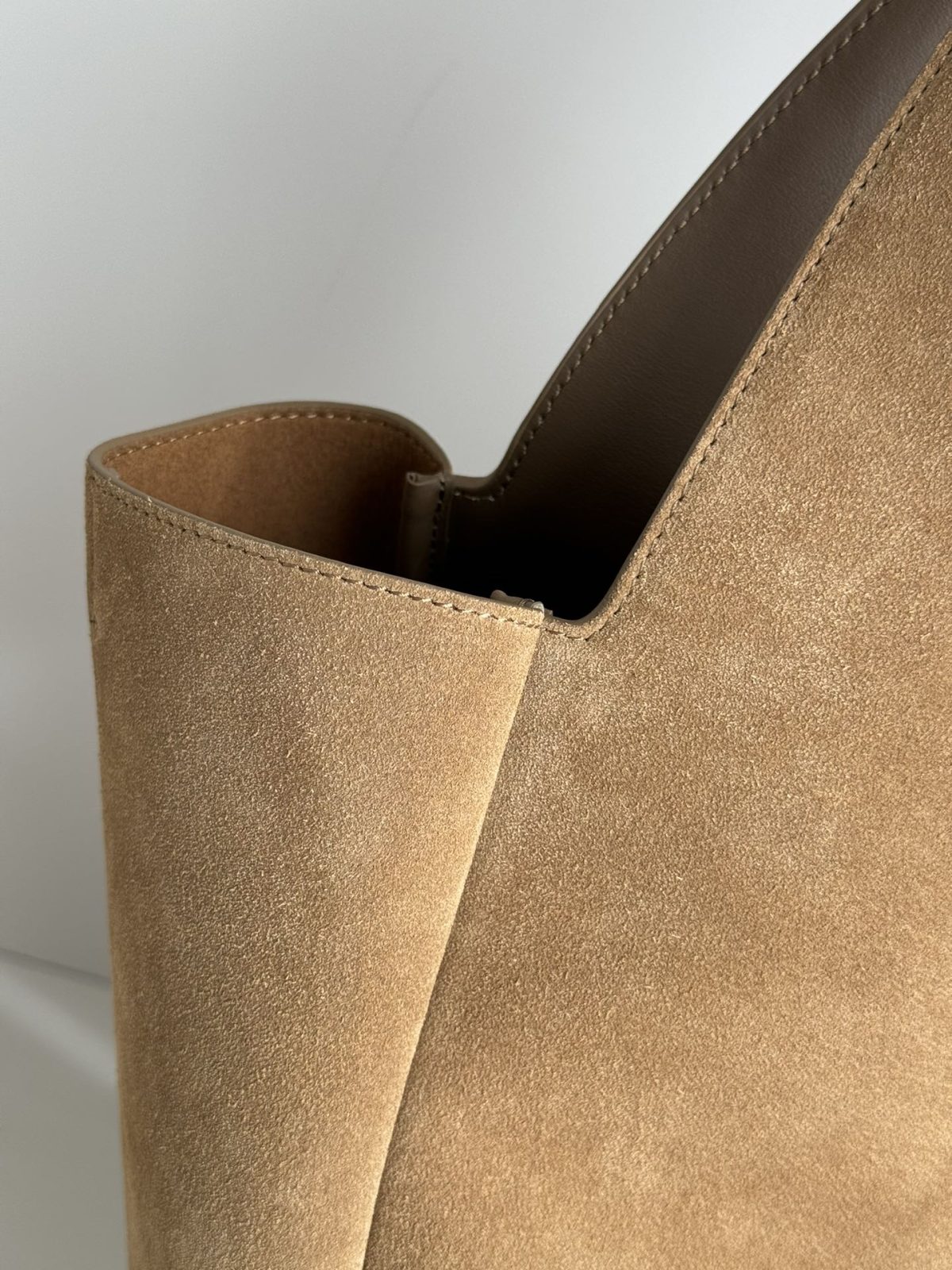 Yves Saint Laurent LE5A7 Bea In Suede - Image 5