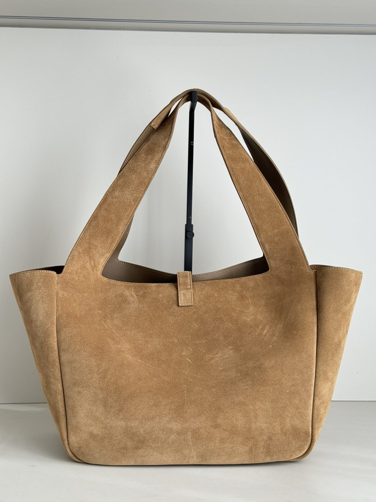 Yves Saint Laurent LE5A7 Bea In Suede - Image 4