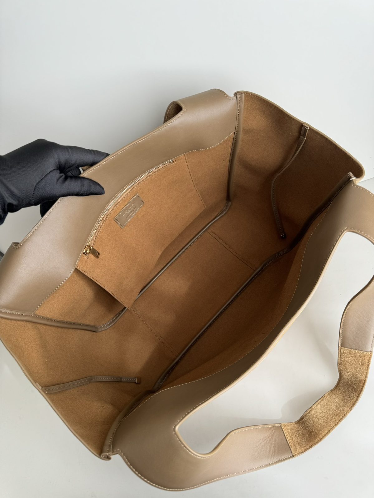 Yves Saint Laurent LE5A7 Bea In Suede - Image 8