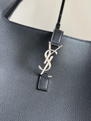 Yves Saint Laurent LE5A7 Bea Bag - Image 2