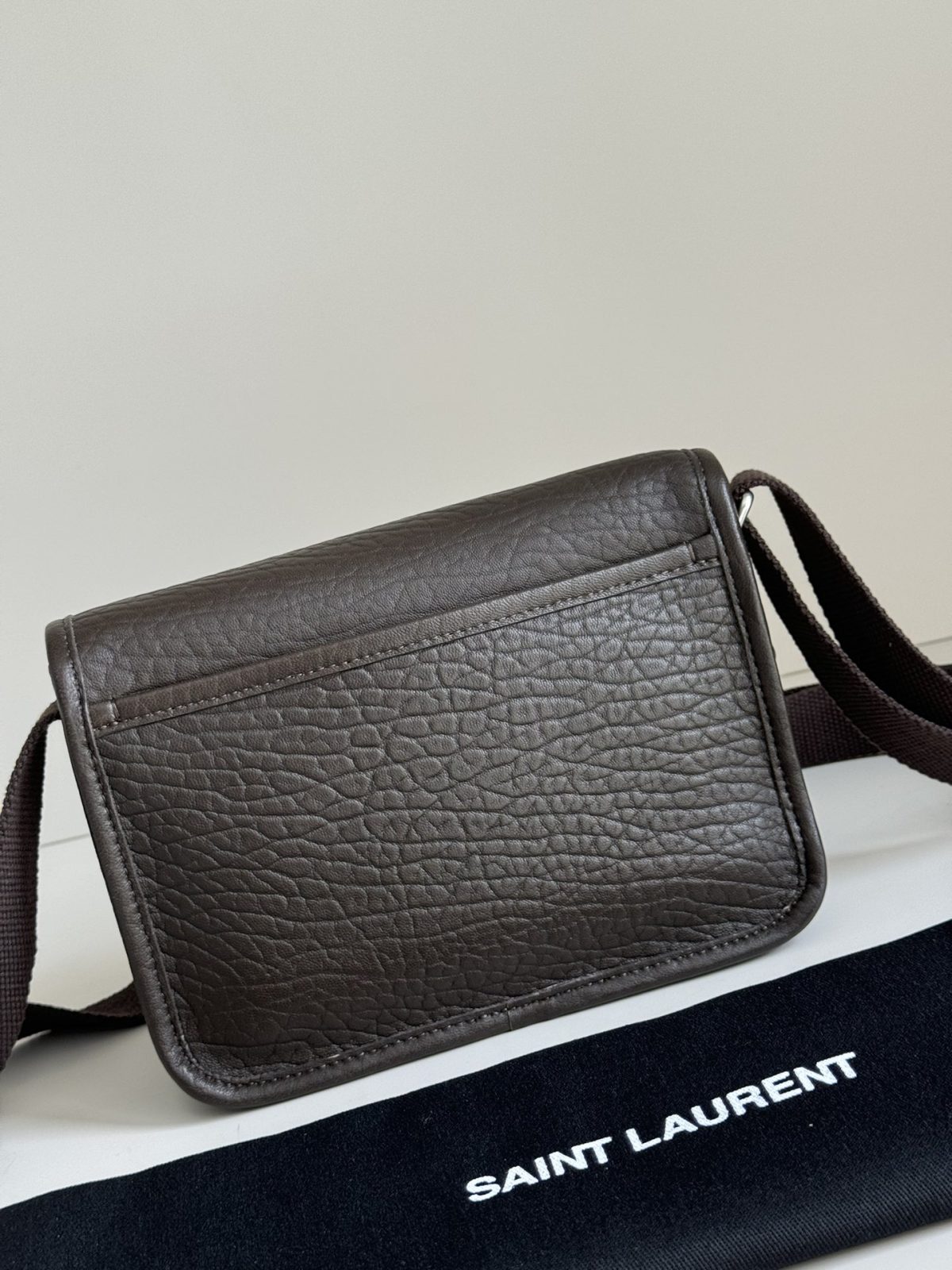 Yves Saint Laurent Niki Small Shoulder Bag - Image 3