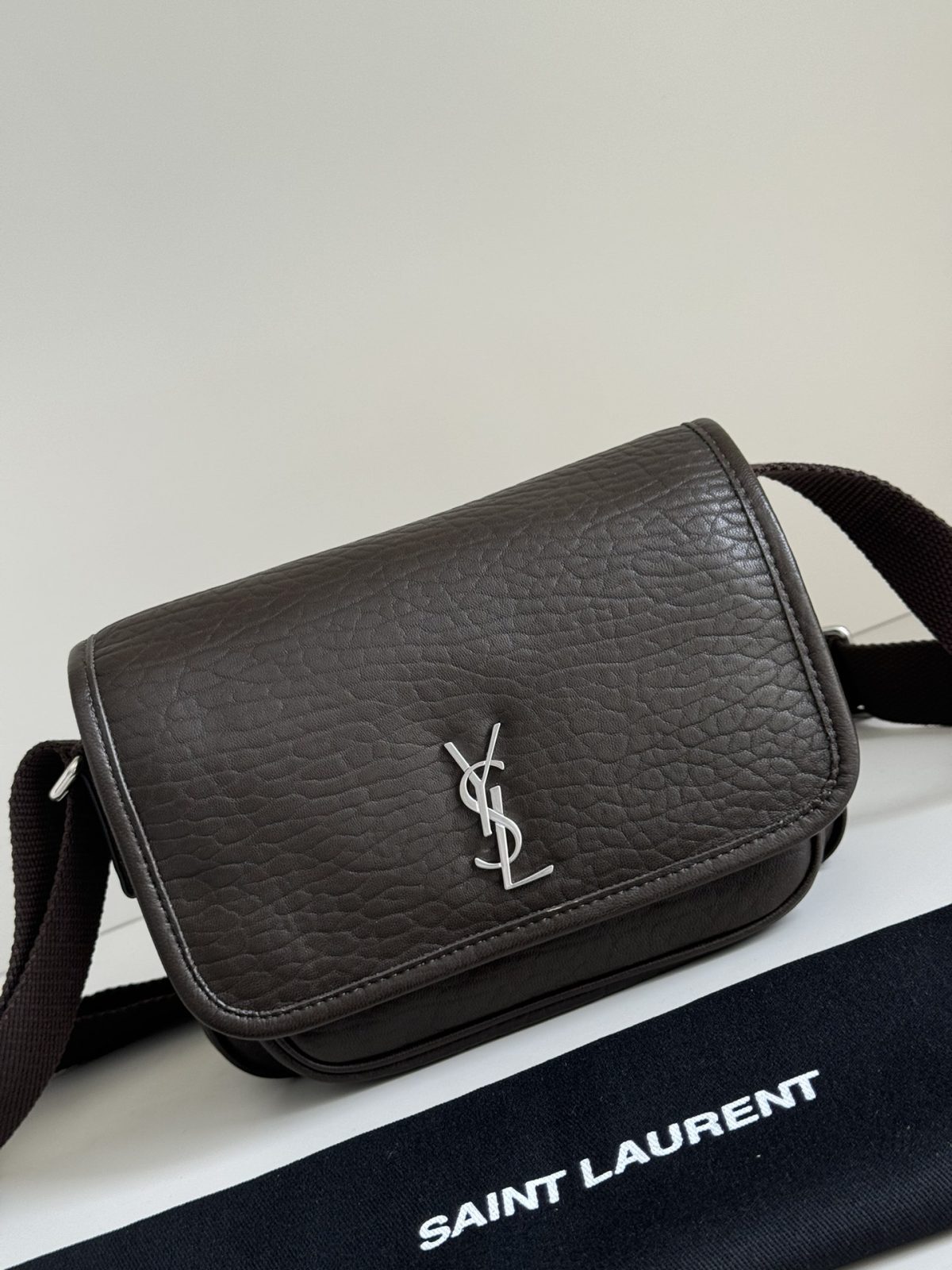Yves Saint Laurent Niki Small Shoulder Bag - Image 2