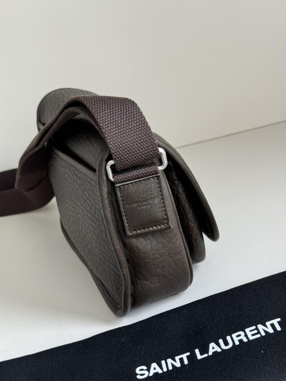 Yves Saint Laurent Niki Small Shoulder Bag - Image 4