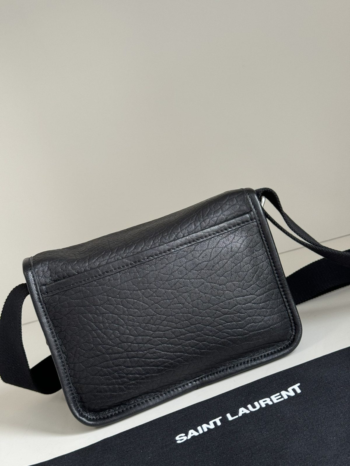 Yves Saint Laurent Niki Small Shoulder Bag - Image 2