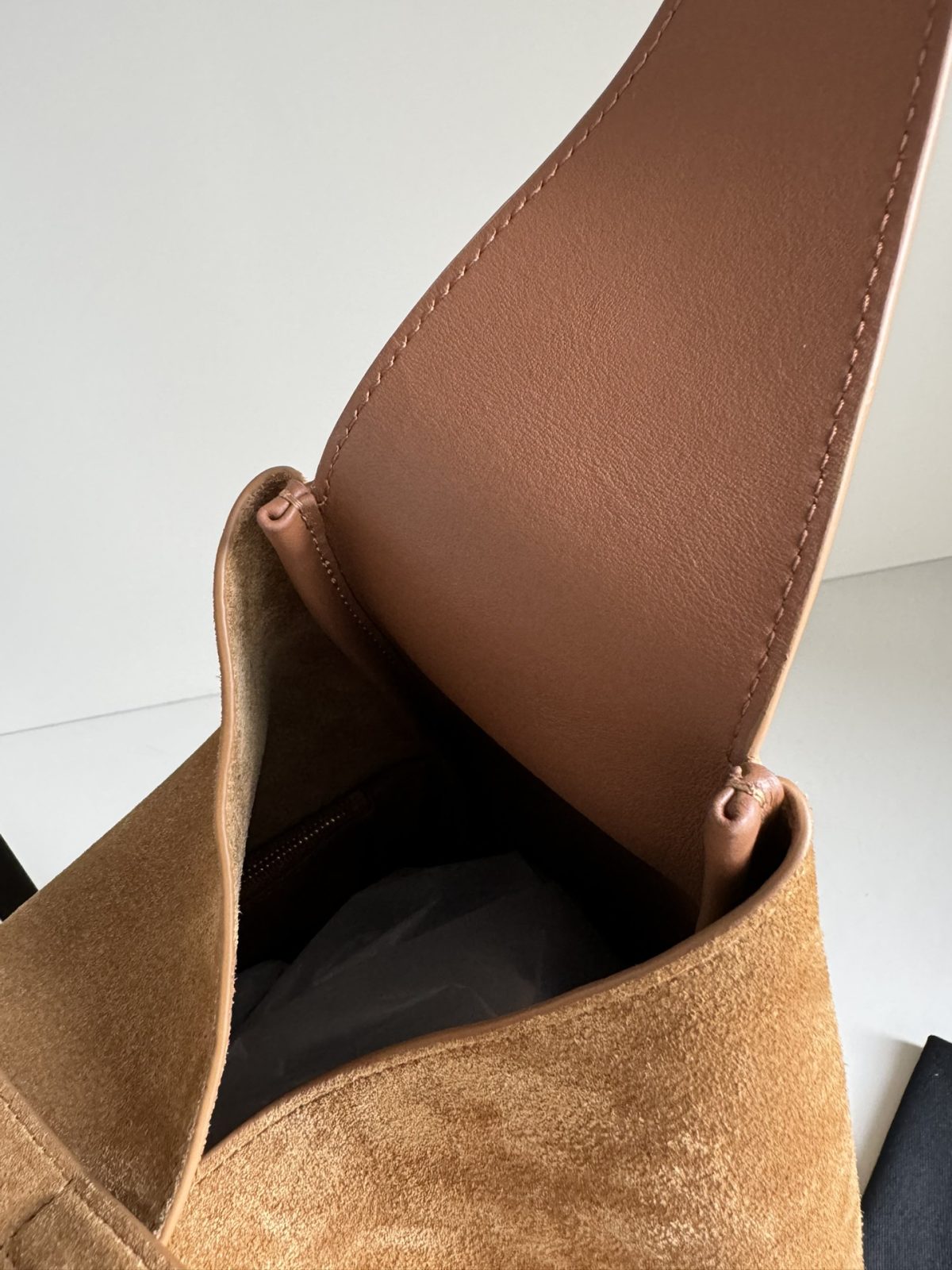 Yves Saint Laurent LE5A7 Large In Suede - Image 9
