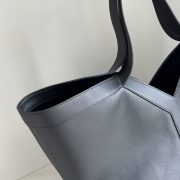 Yves Saint Laurent Y Tote - Image 5