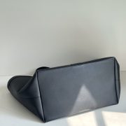 Yves Saint Laurent Y Tote - Image 4