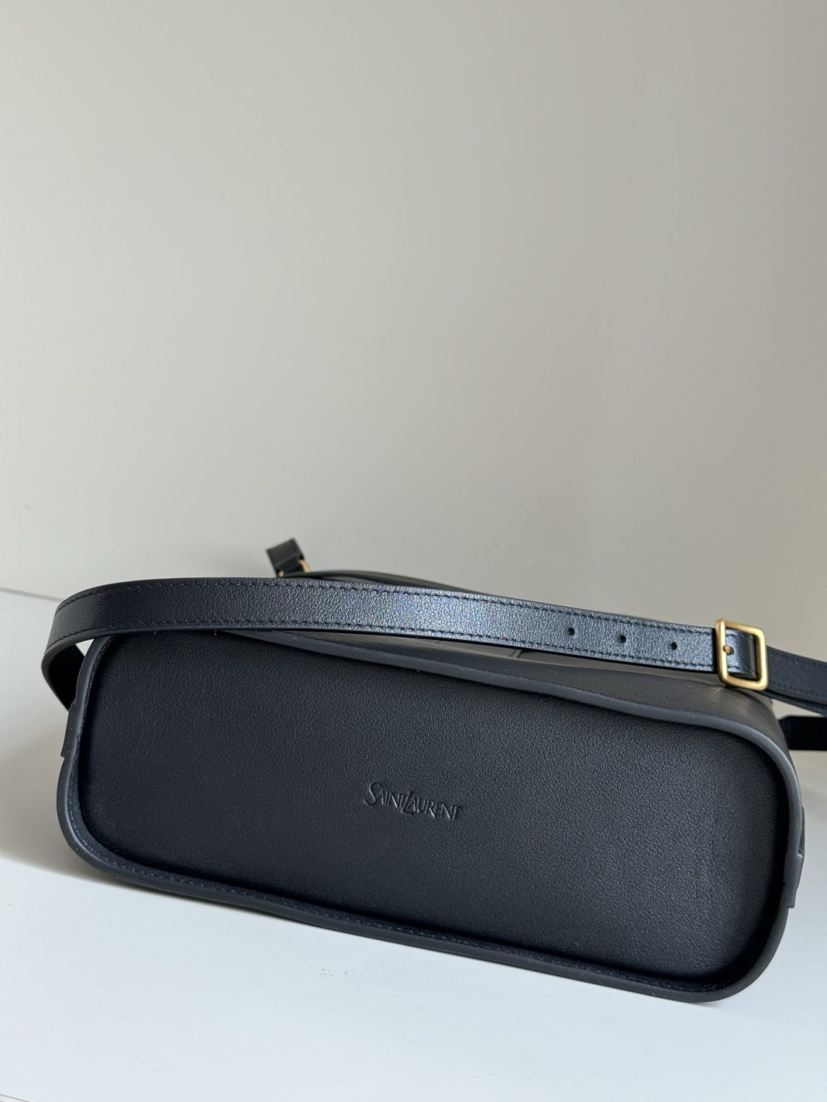 Yves Saint Laurent Y Bucket Bag - Image 6