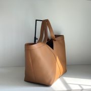 Yves Saint Laurent Y Tote - Image 8