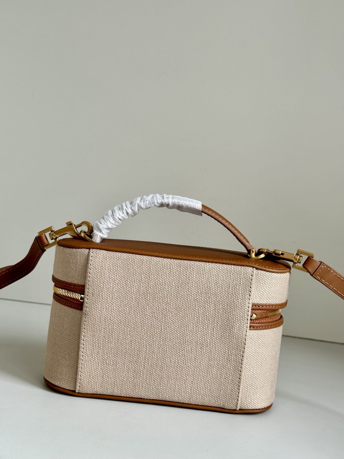 Yves Saint Laurent Gaby Mini Vanity Bag - Image 2