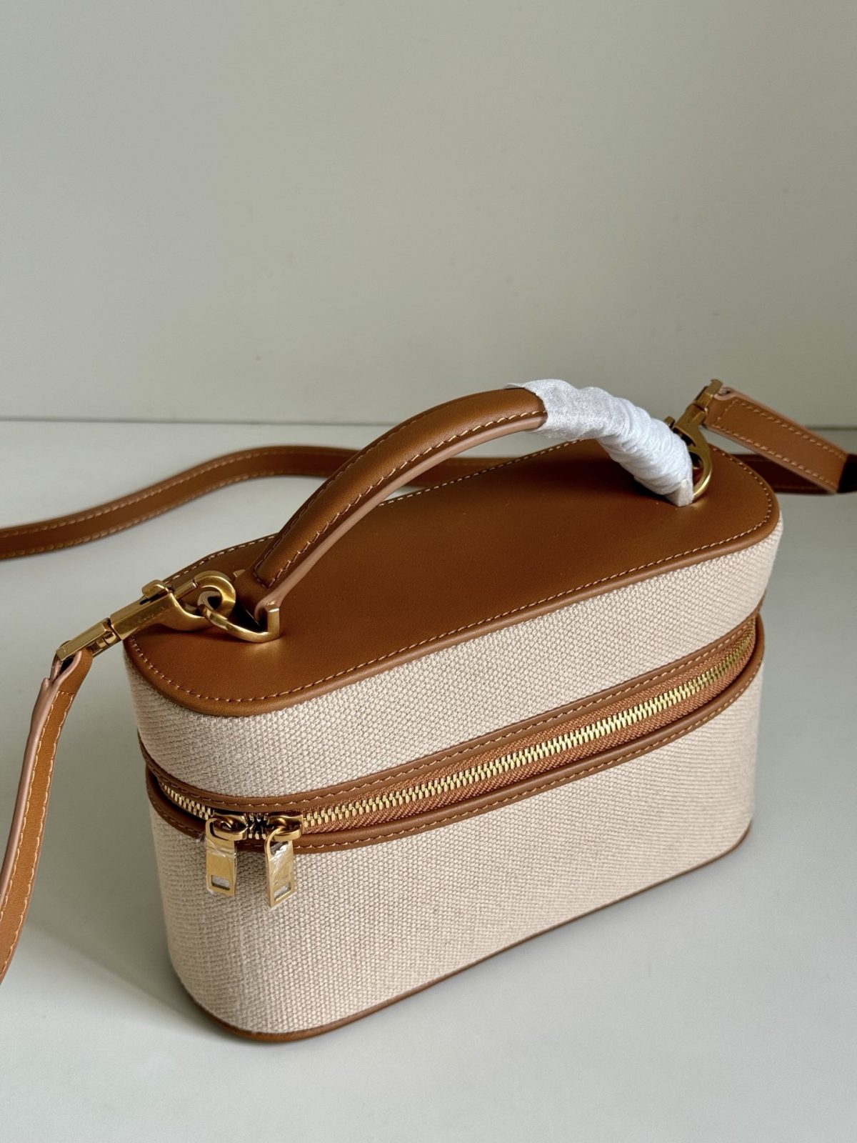 Yves Saint Laurent Gaby Mini Vanity Bag - Image 4
