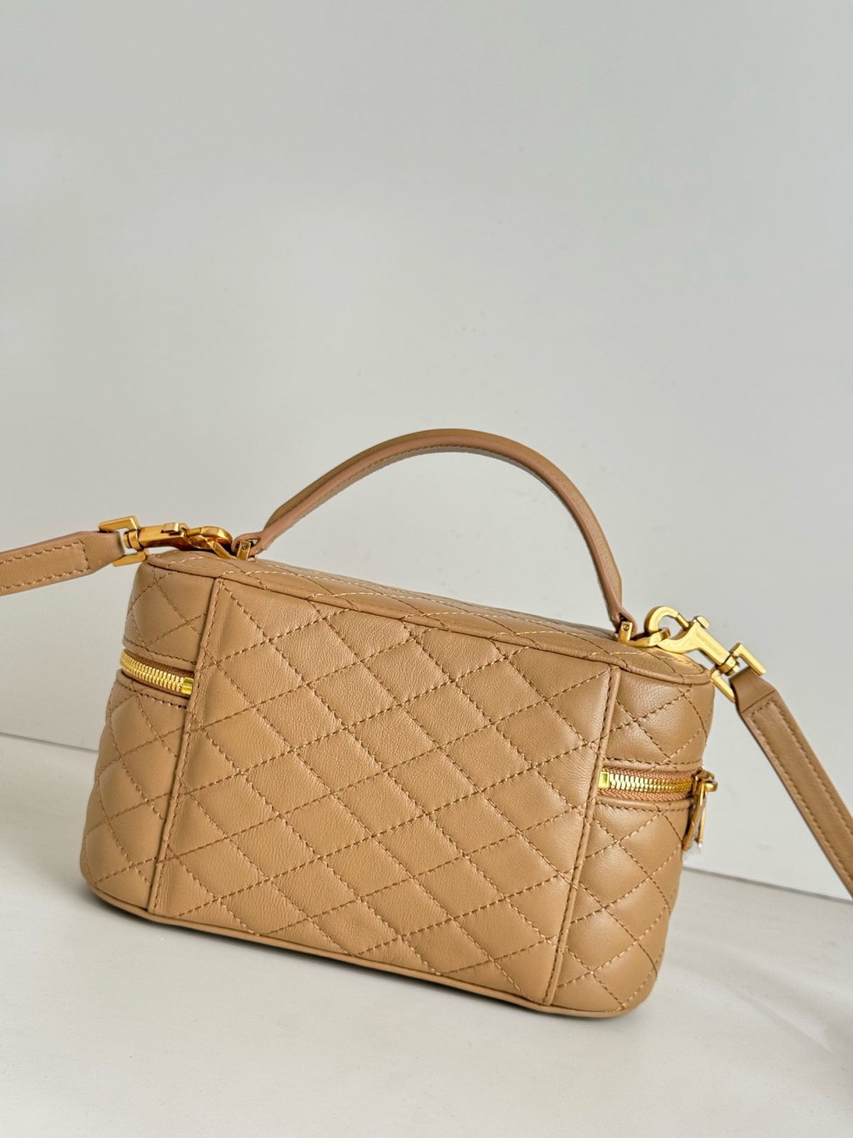 Yves Saint Laurent Gaby Mini Vanity Bag - Image 3
