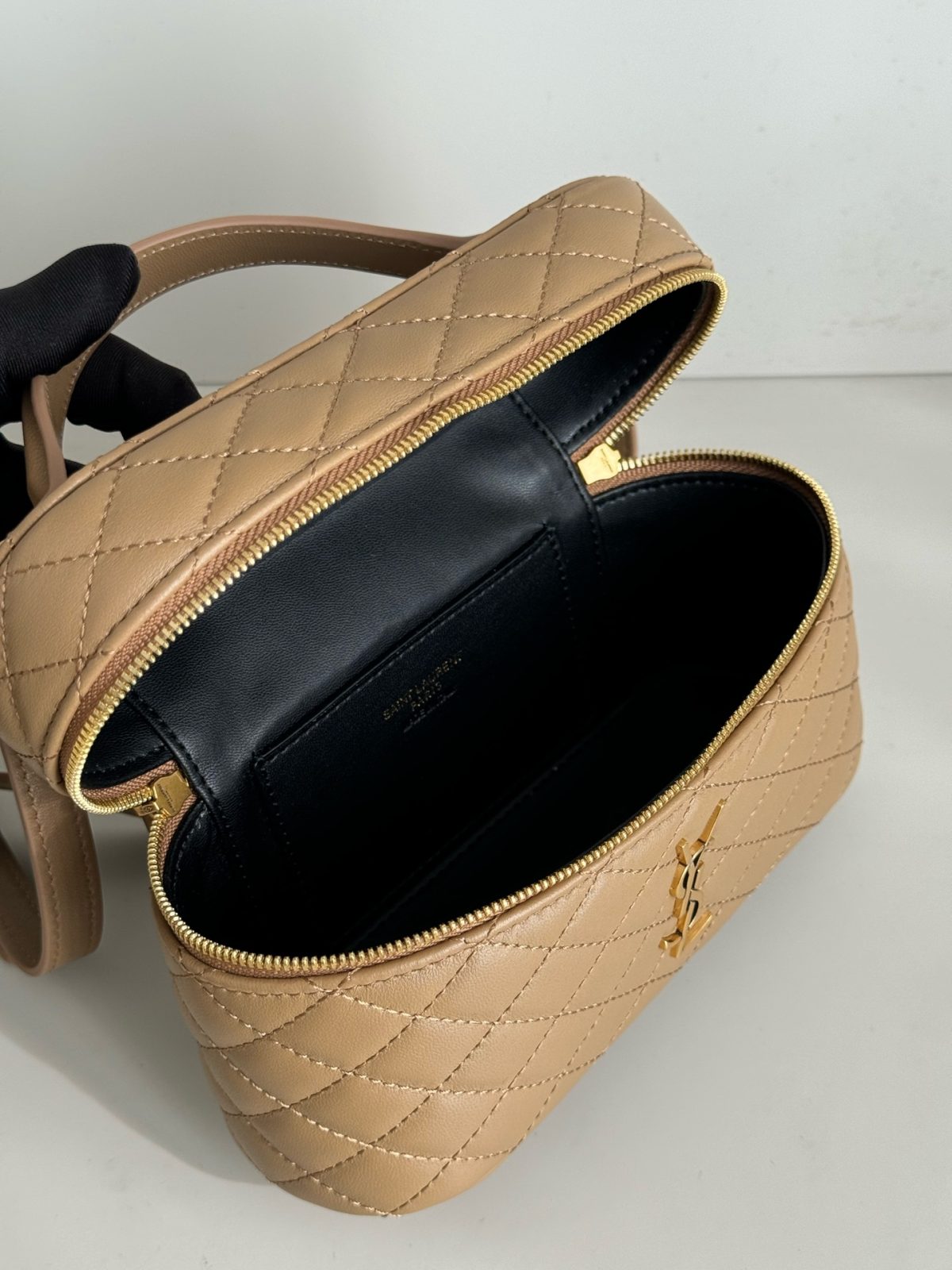Yves Saint Laurent Gaby Mini Vanity Bag - Image 8