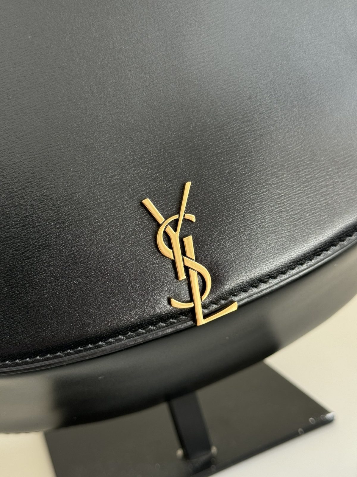 Yves Saint Laurent Voltaire Top Handle Bag - Image 3
