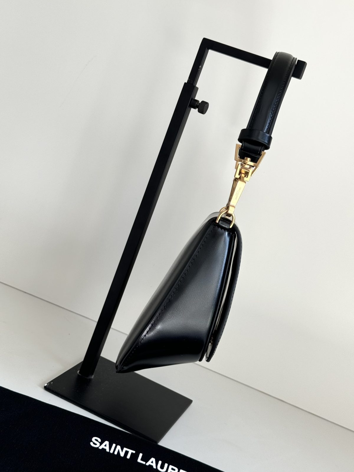 Yves Saint Laurent Voltaire Top Handle Bag - Image 7
