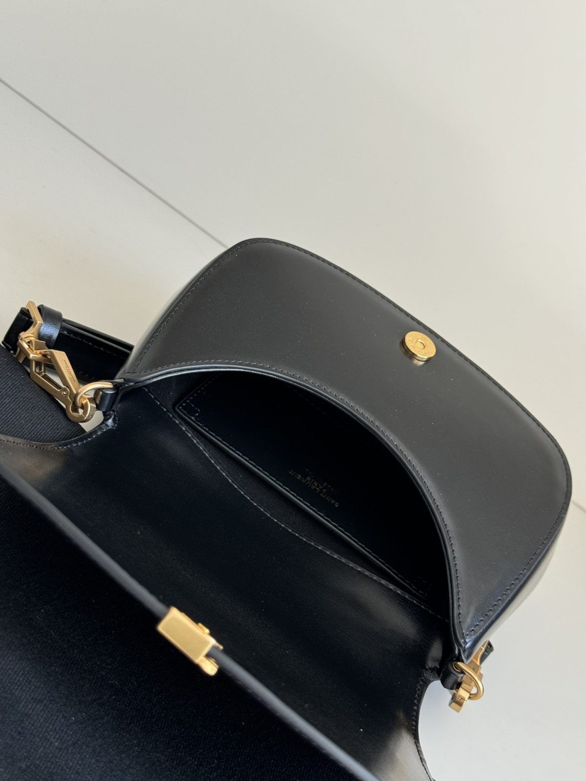 Yves Saint Laurent Voltaire Top Handle Bag - Image 8