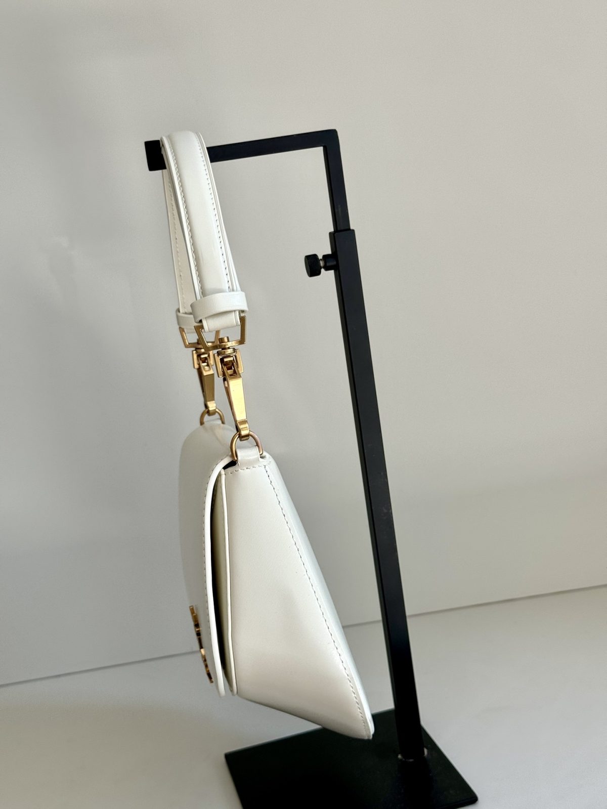 Yves Saint Laurent Voltaire Top Handle Bag - Image 2