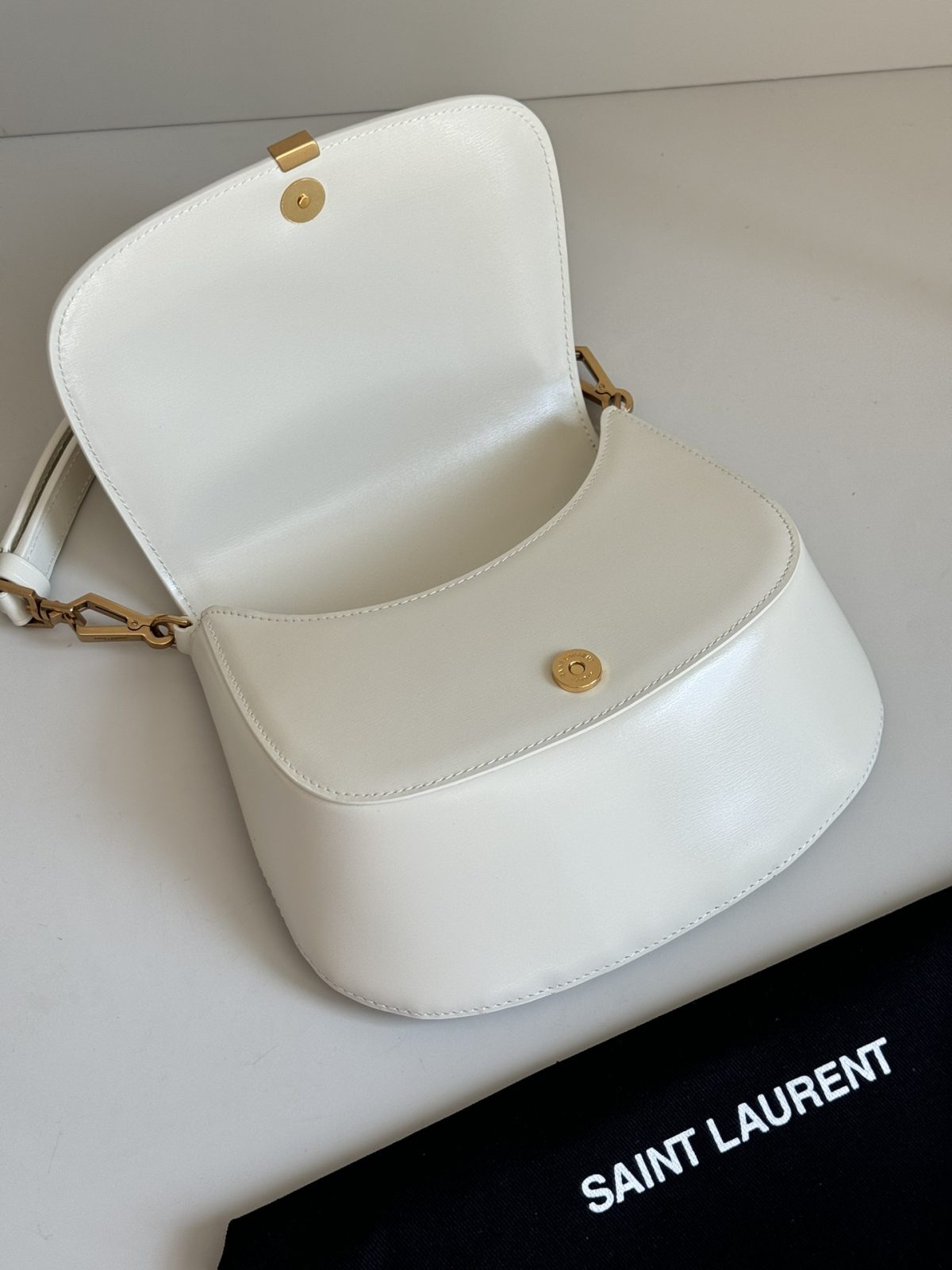 Yves Saint Laurent Voltaire Top Handle Bag - Image 4