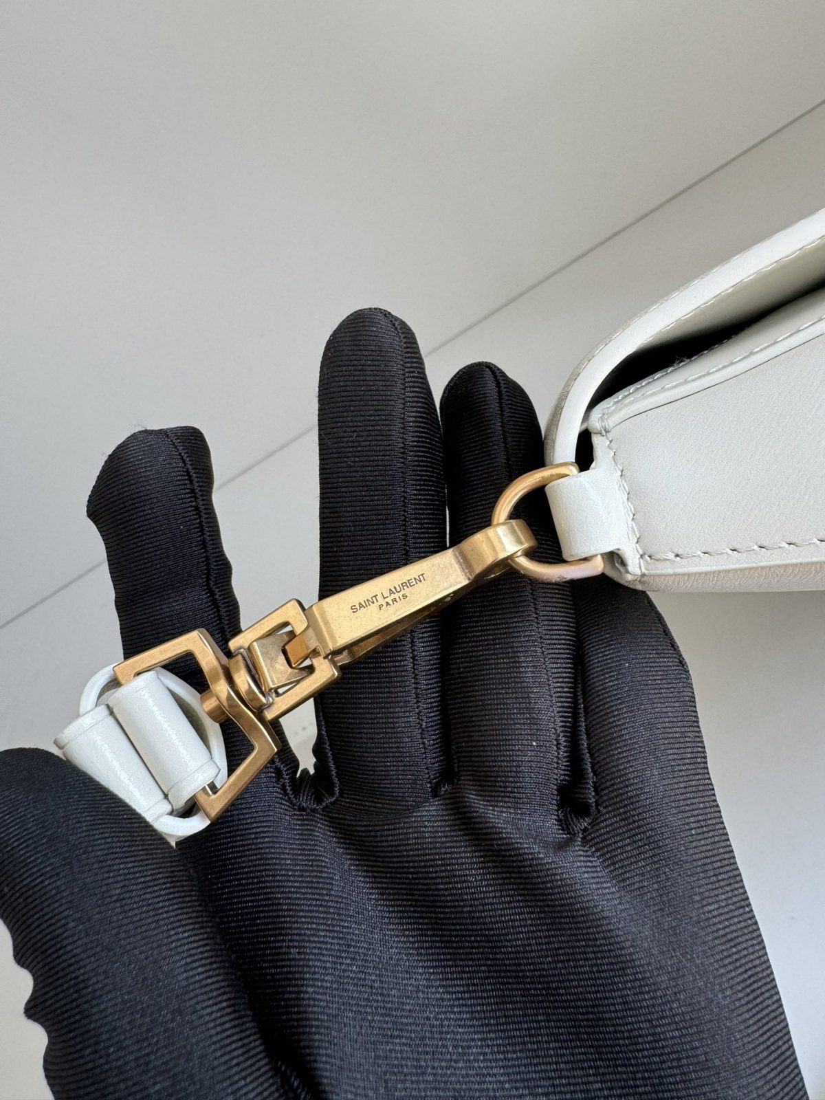 Yves Saint Laurent Voltaire Top Handle Bag - Image 5