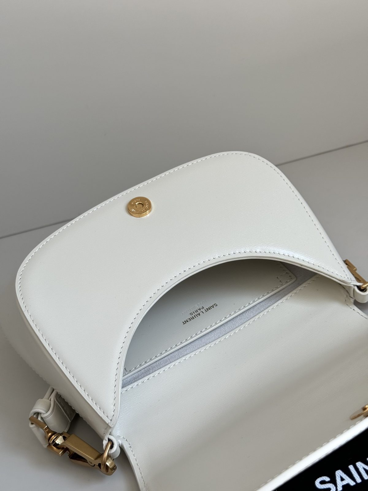 Yves Saint Laurent Voltaire Top Handle Bag - Image 7