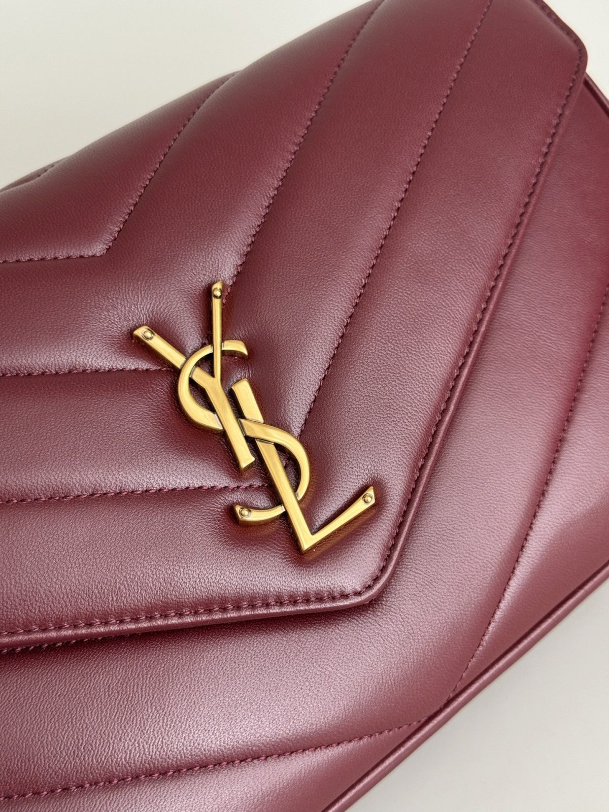 Yves Saint Laurent LouLou Medium Chain Bag - Image 4