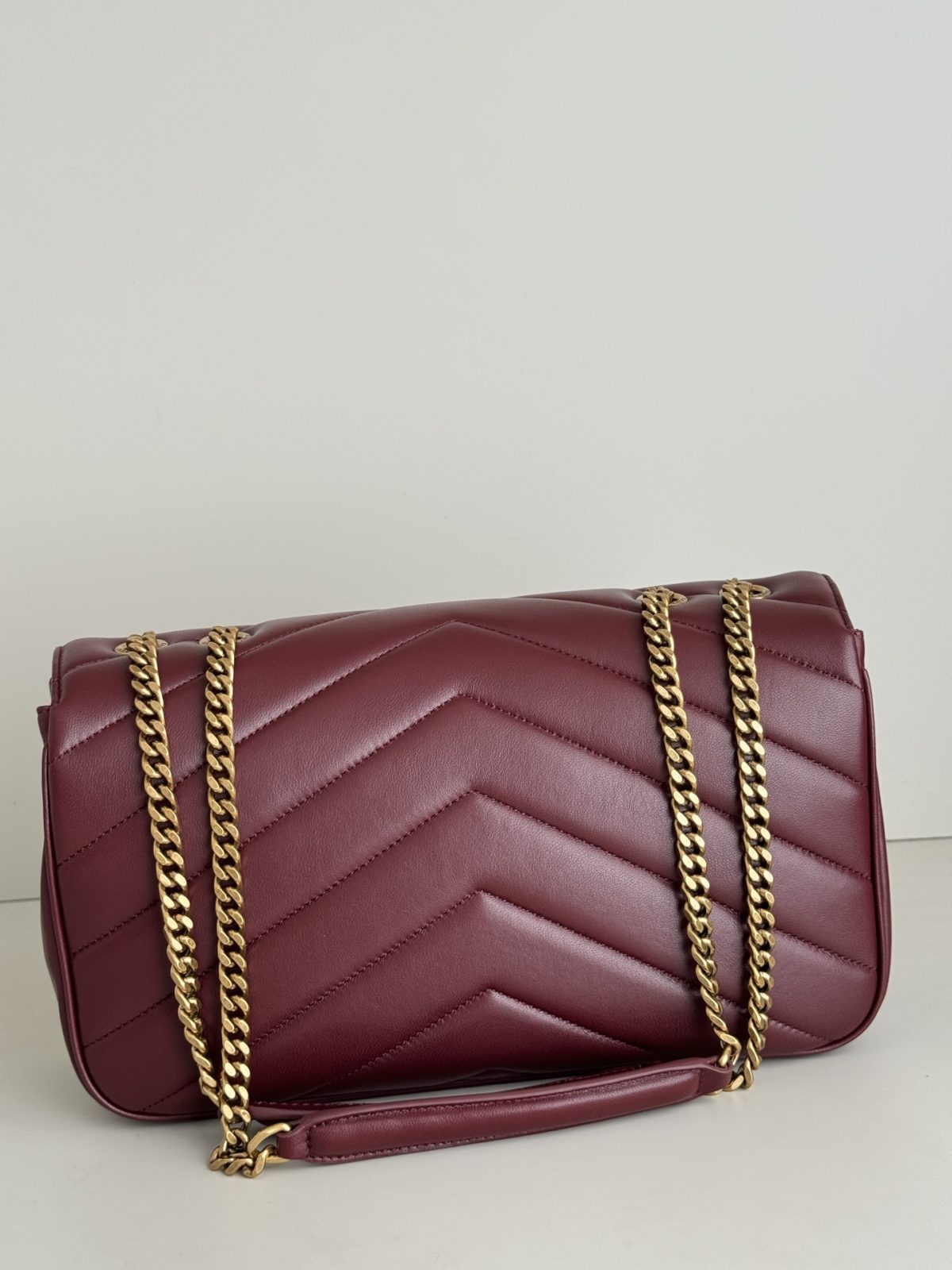 Yves Saint Laurent LouLou Medium Chain Bag - Image 2