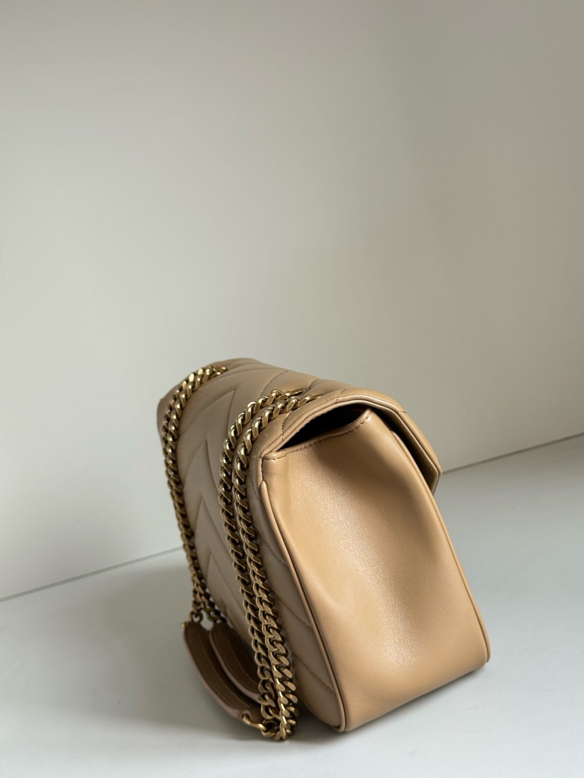 Yves Saint Laurent LouLou Medium Chain Bag - Image 5