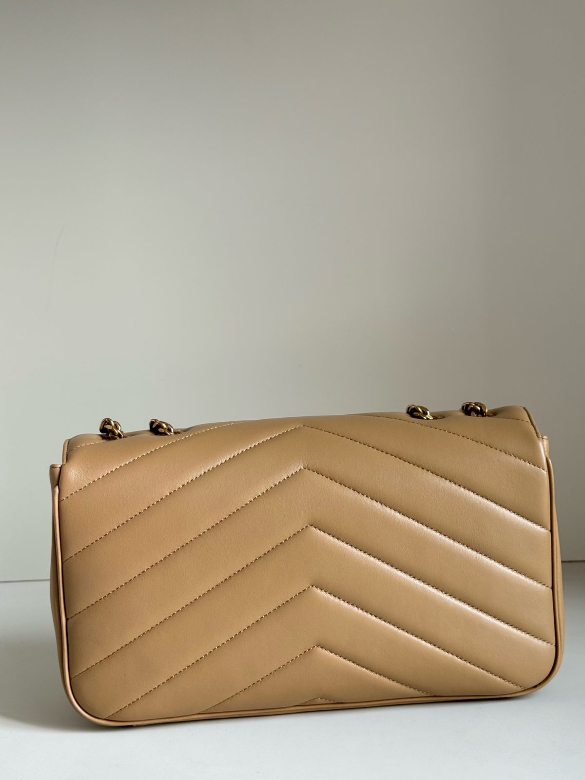 Yves Saint Laurent LouLou Medium Chain Bag - Image 3