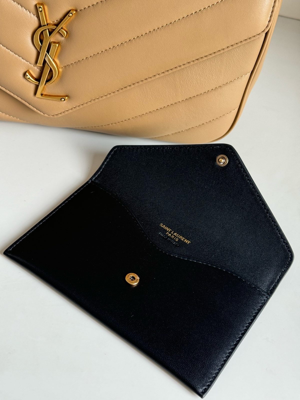 Yves Saint Laurent LouLou Medium Chain Bag - Image 7