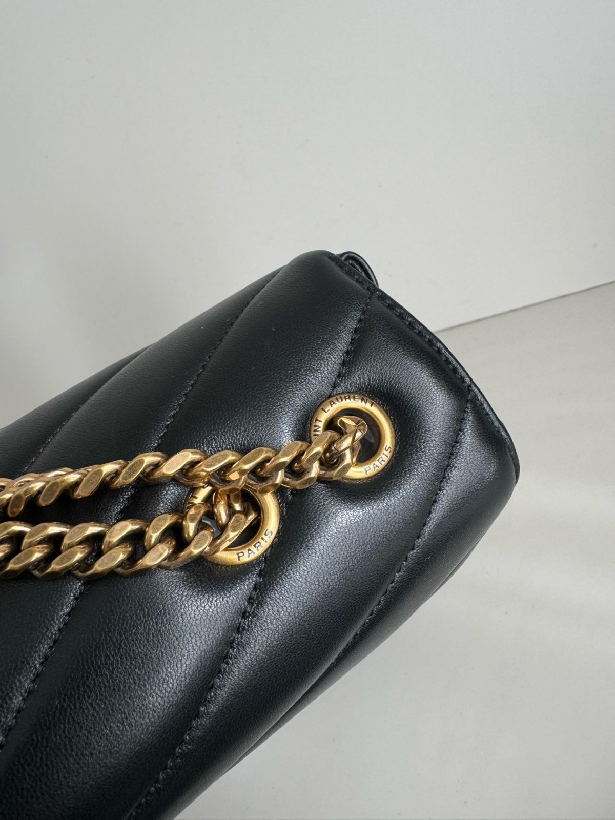 Yves Saint Laurent LouLou Medium Chain Bag - Image 2