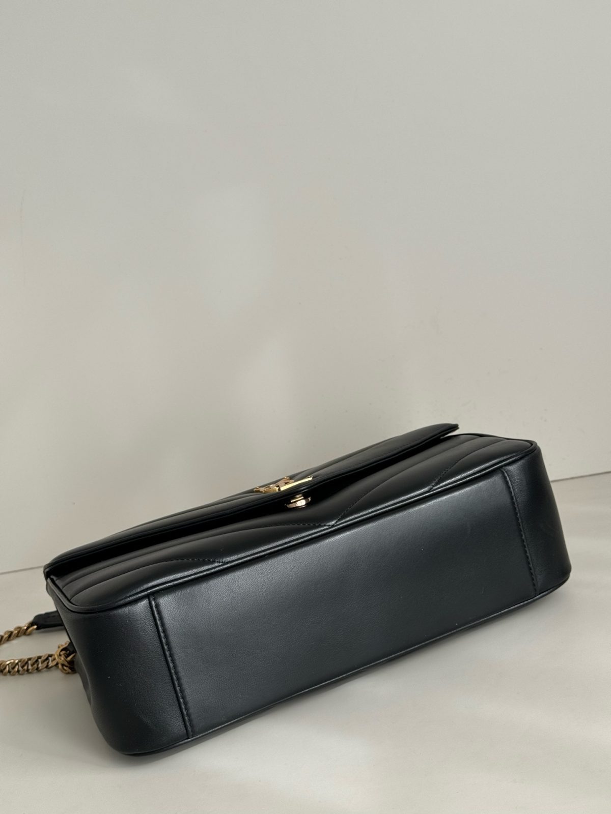 Yves Saint Laurent LouLou Medium Chain Bag - Image 6
