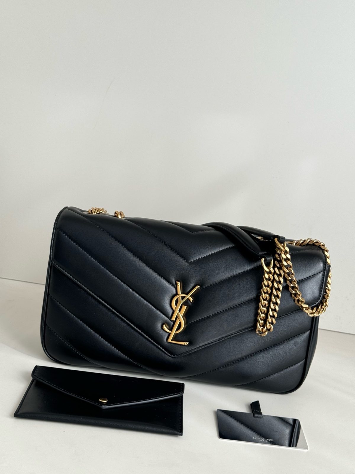Yves Saint Laurent LouLou Medium Chain Bag - Image 9