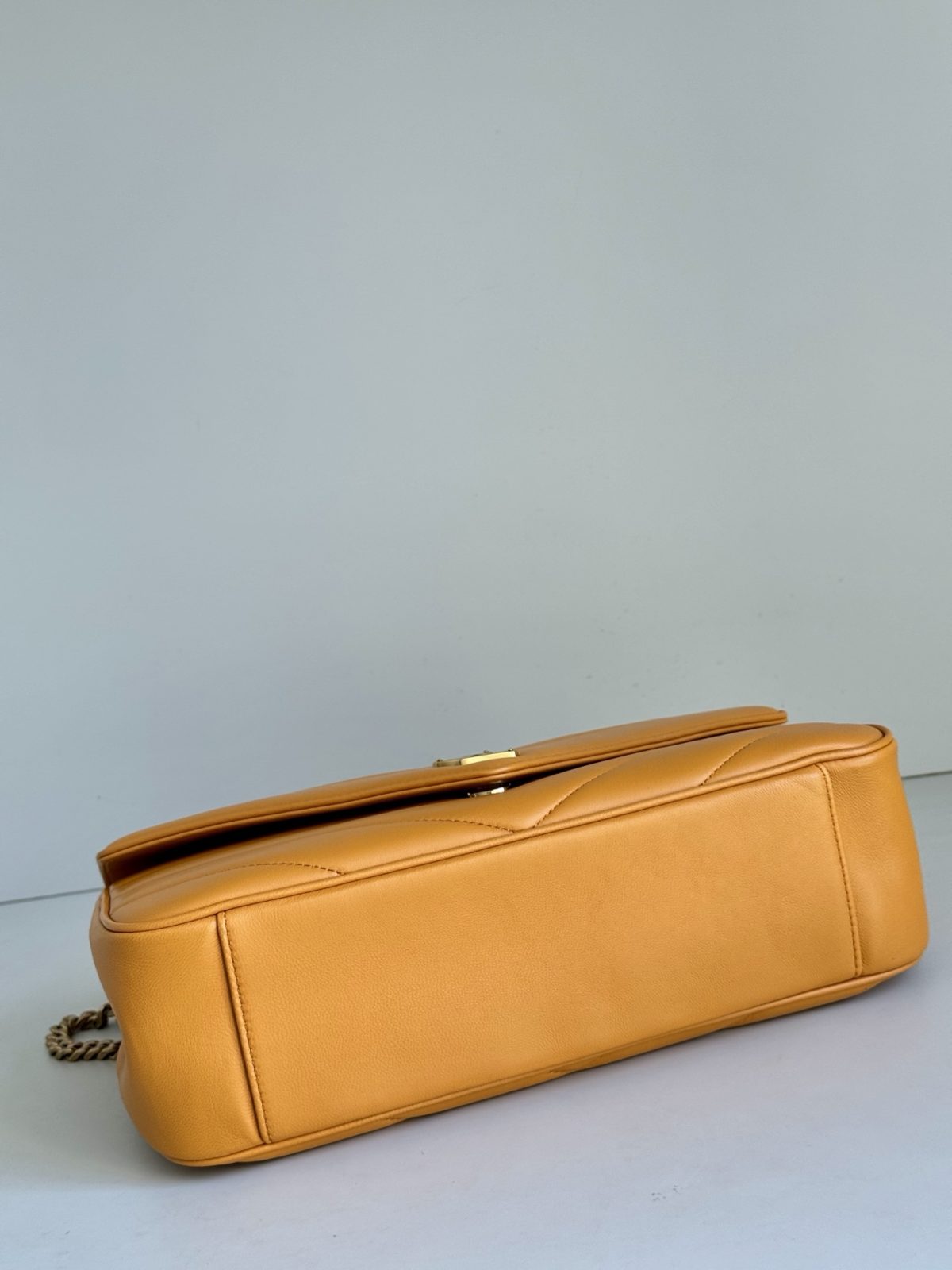 Yves Saint Laurent LouLou Medium Chain Bag - Image 5