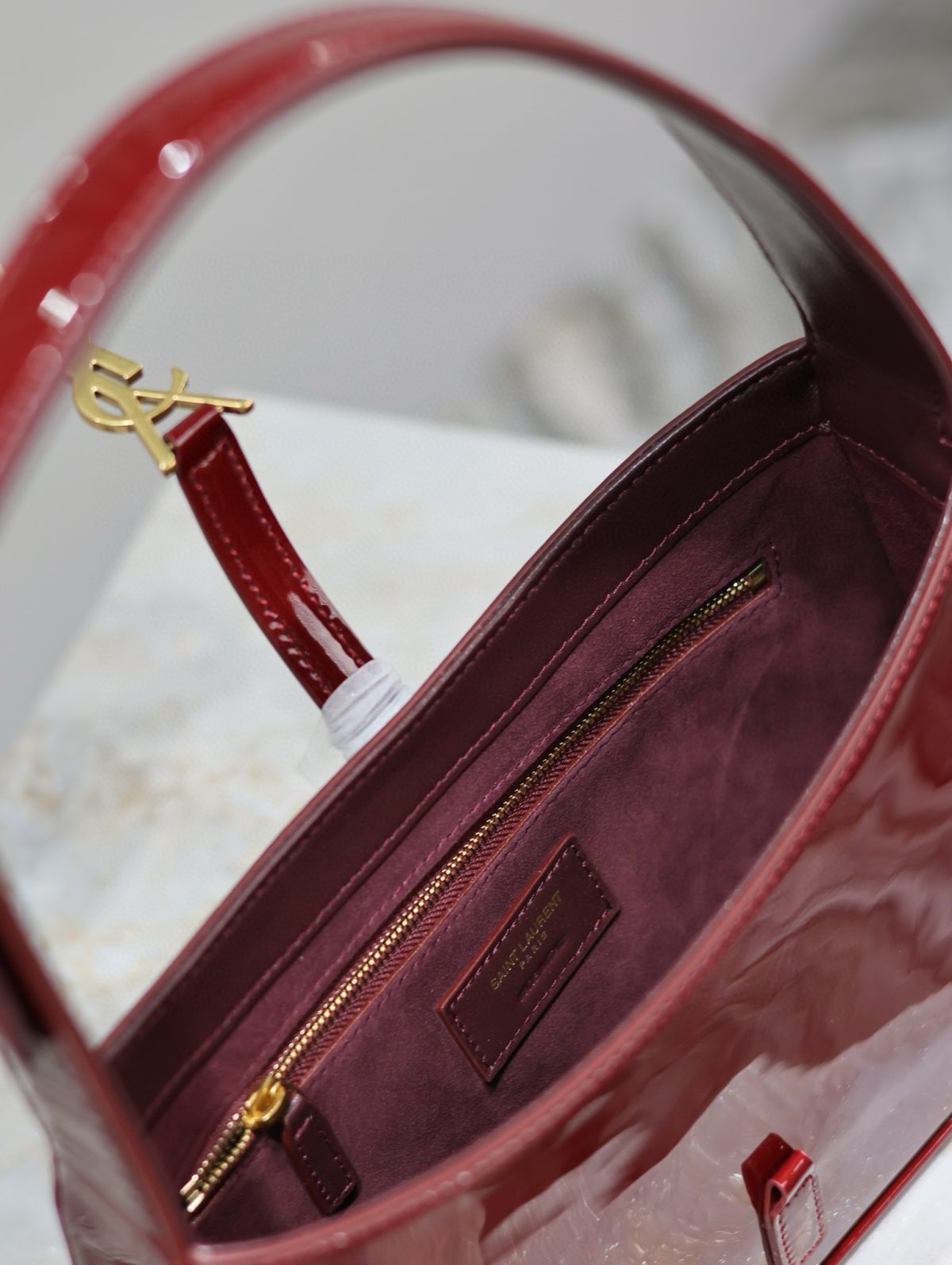 Yves Saint Laurent Le5A7 Bag - Image 9