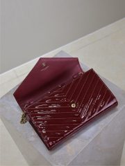 Yves Saint Laurent Monogram Chain Bag - Image 6