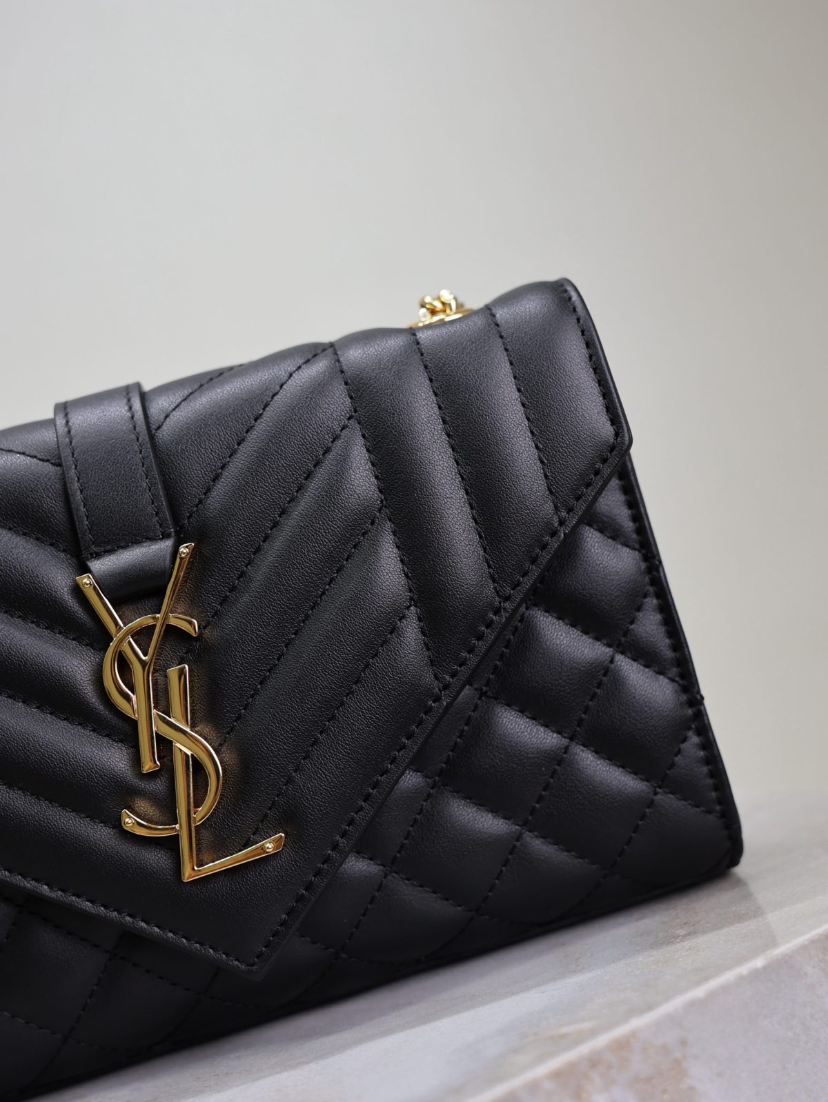 Yves Saint Laurent Envelope Small Bag - Image 3