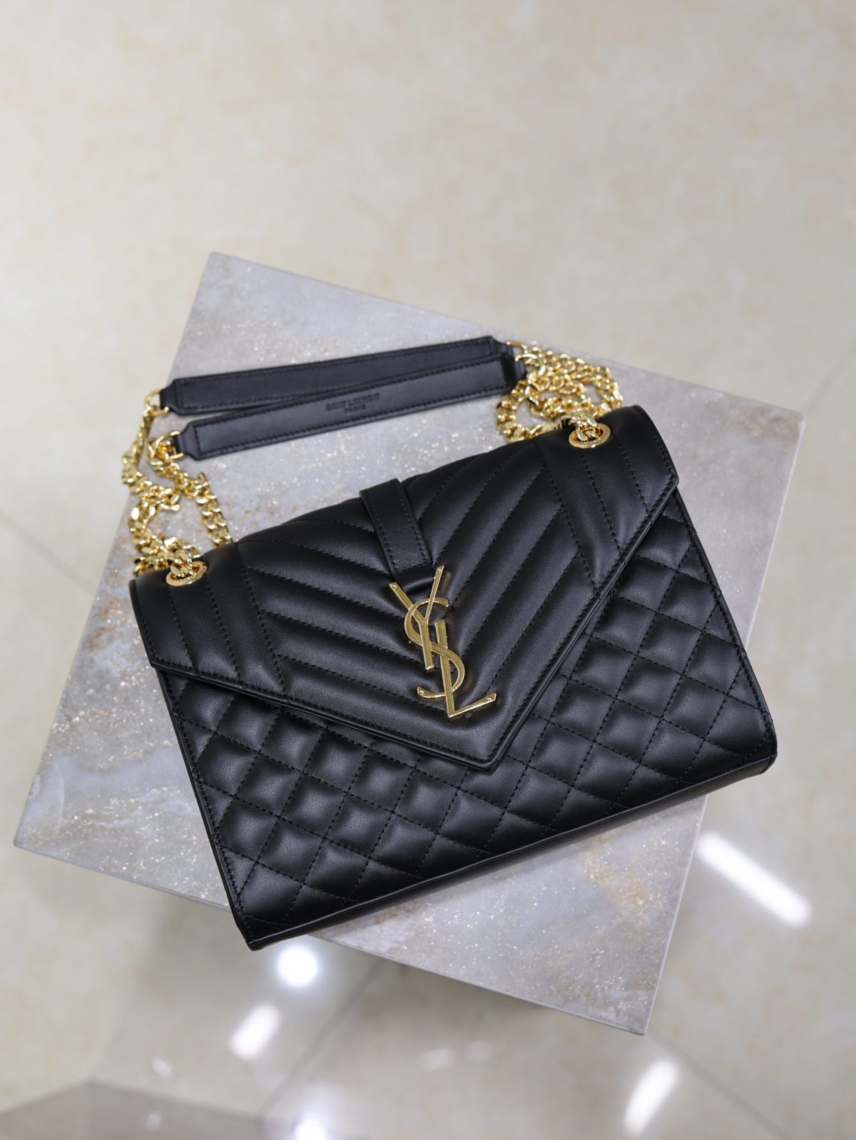 Yves Saint Laurent Envelope Medium Bag - Image 3