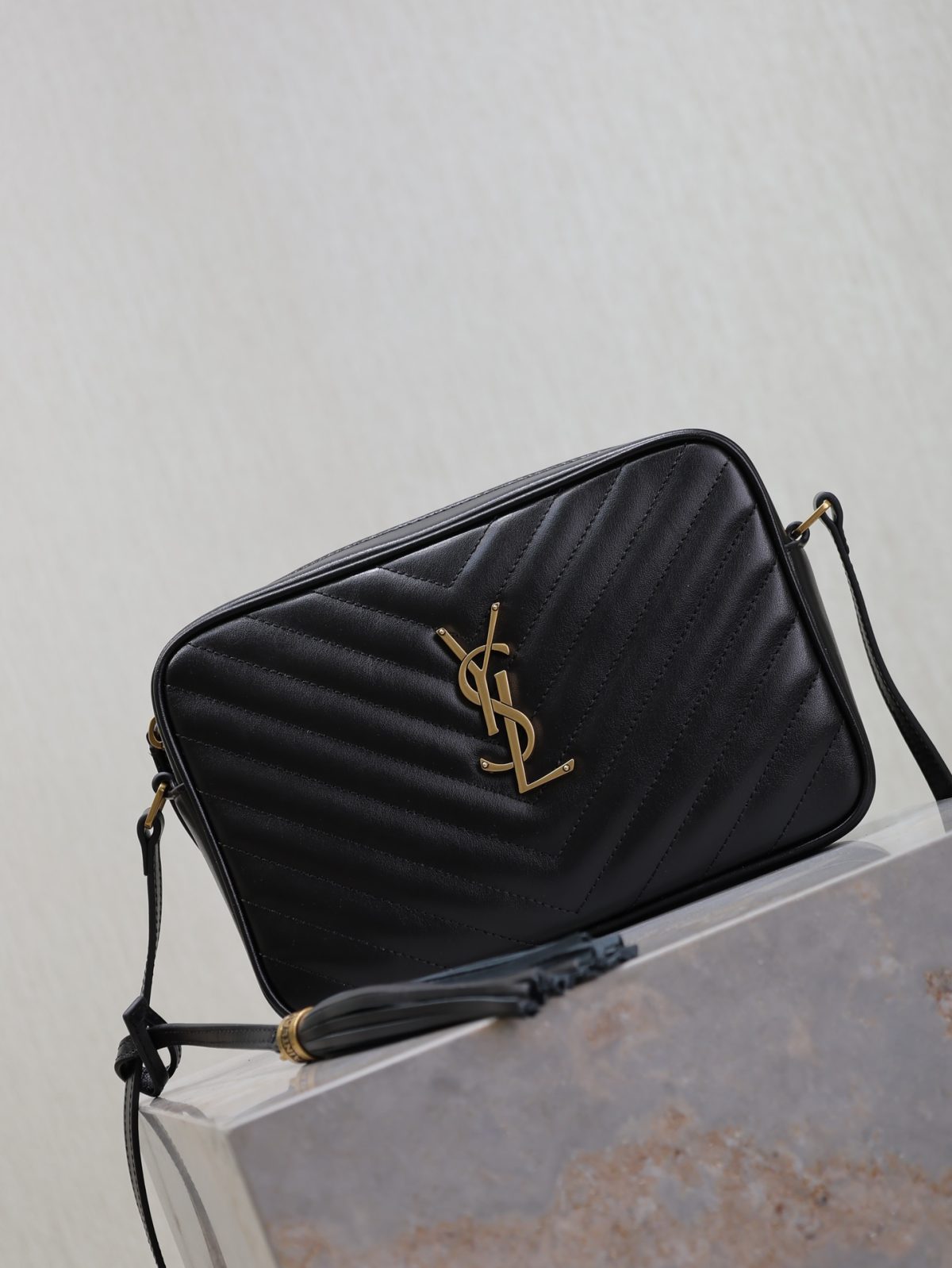 Yves Saint Laurent Lou Camera bag - Image 3